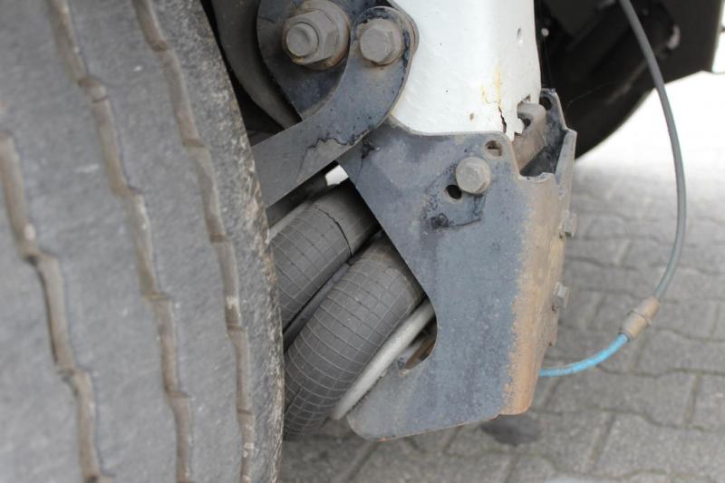 Sattelzug/Sattelauflieger Lamberet   Thermo King Spectrum Bi-Temp Doppelstock LBW