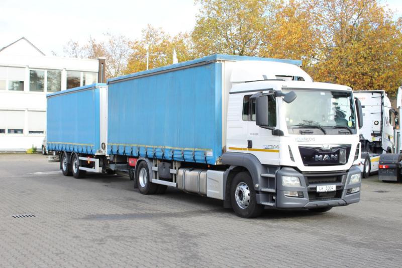 vrachtwagen met aanhanger MAN TGS