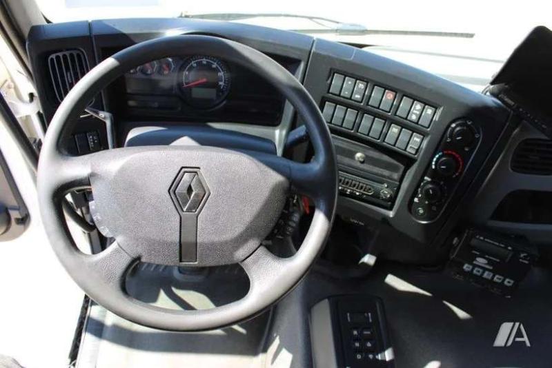 Truck Renault Gamme D