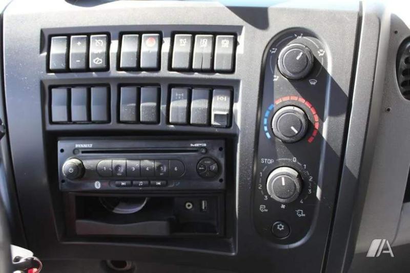 Truck Renault Gamme D WIDE