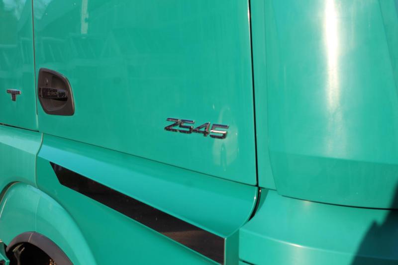 Camión Mercedes E Actros