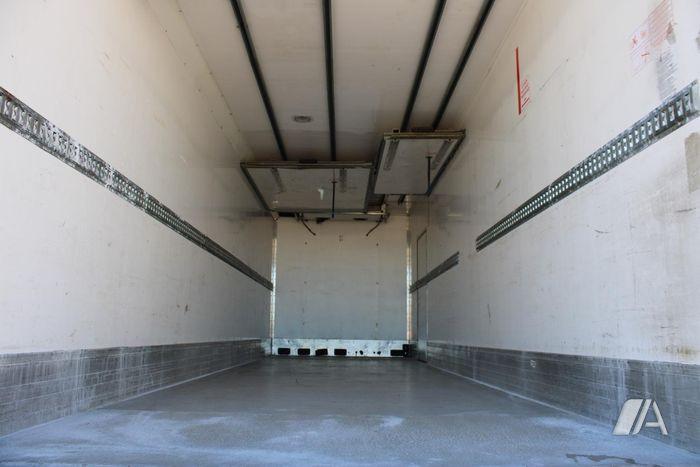 Truck Mercedes Axor 1833