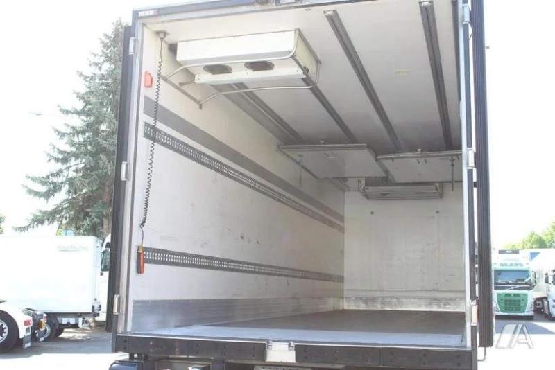 Ciężarówka Renault Gamme D WIDE