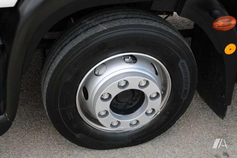 Ciężarówka Iveco Eurocargo ML 120 E 22