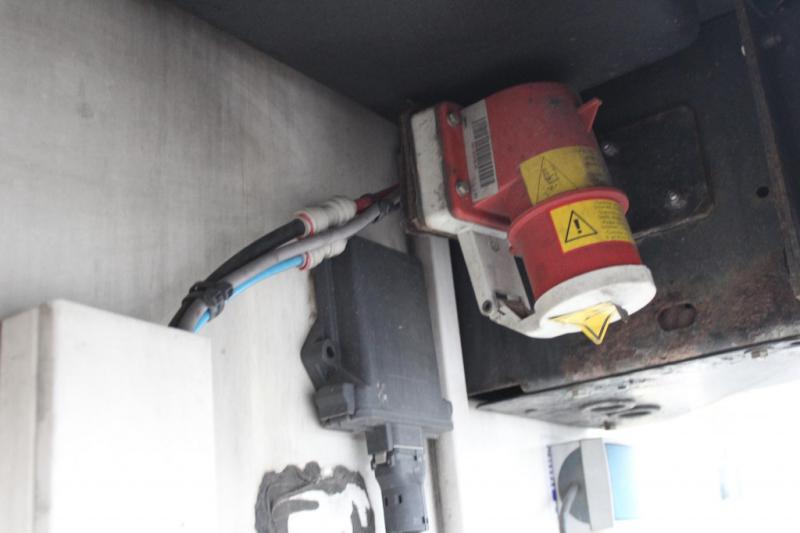 Naczepa Schmitz Cargobull   Carrier Maxima 1300 Rolltor Strom Aluboden