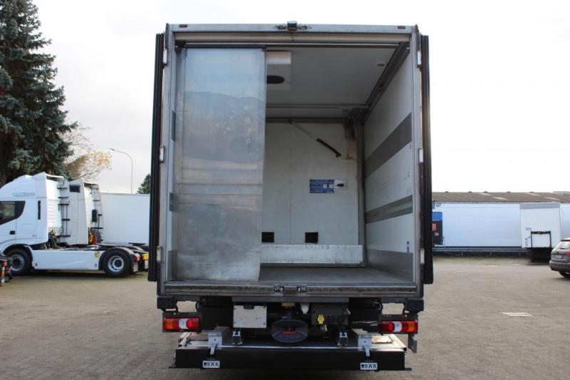 Ciężarówka Mercedes Actros