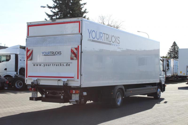 Ciężarówka Mercedes Atego