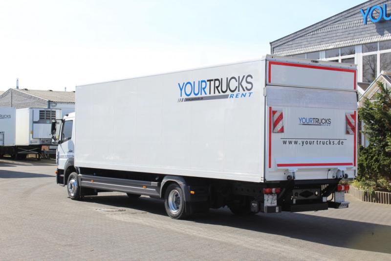 Ciężarówka Mercedes Atego