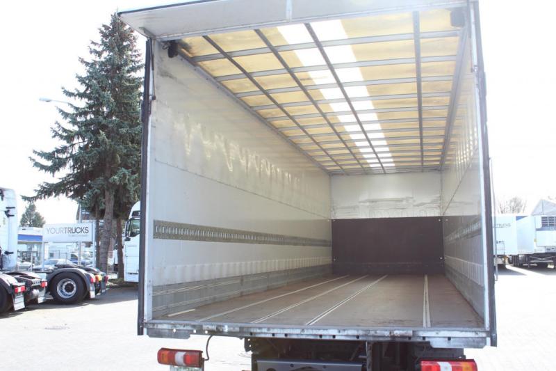 Ciężarówka Mercedes Atego