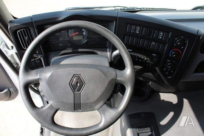 vrachtwagen Renault Gamme D