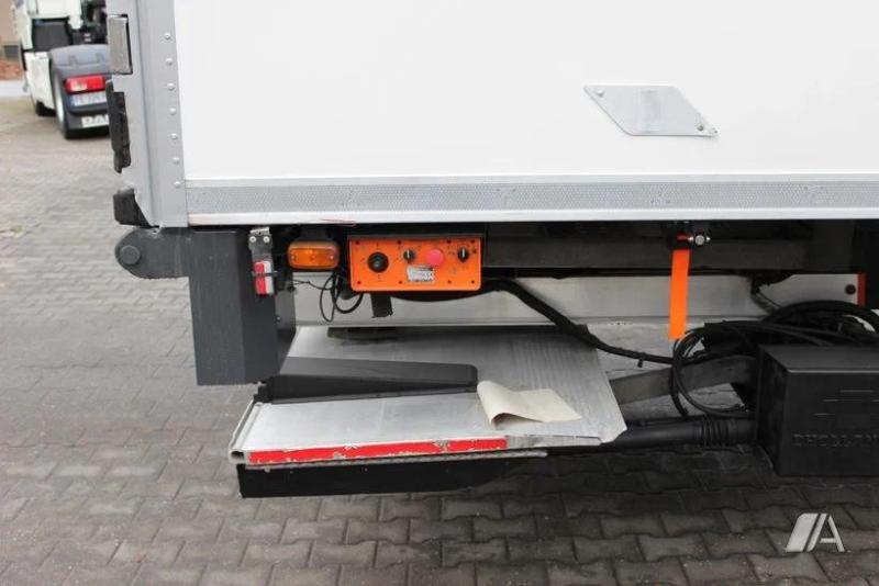 Camión Renault Gamme D WIDE