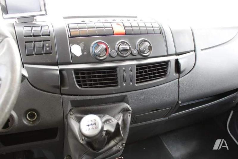 Camión Iveco Eurocargo ML 120 E 22