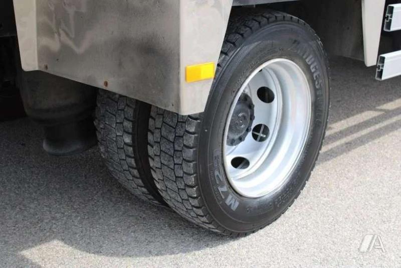 Camión Iveco Eurocargo ML 120 E 22