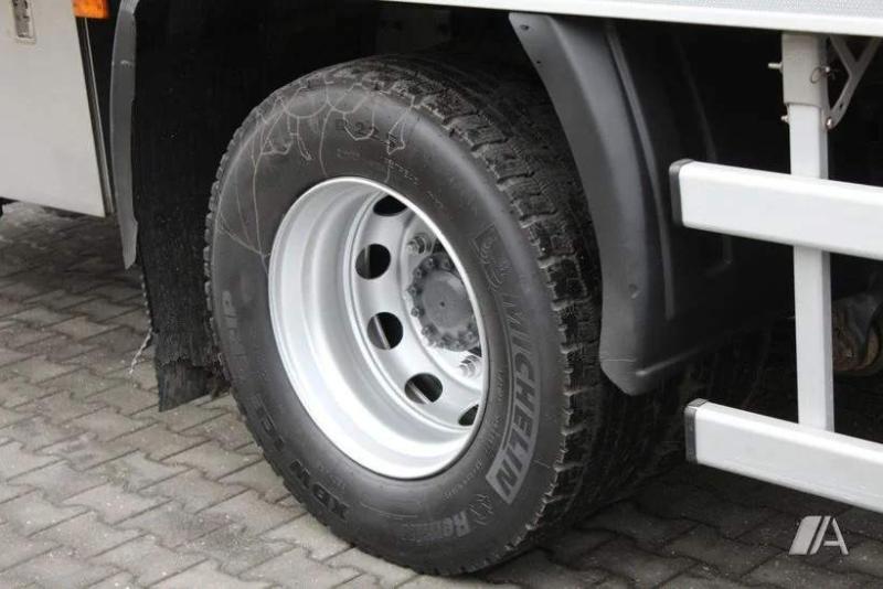 Camion Renault Gamme D WIDE