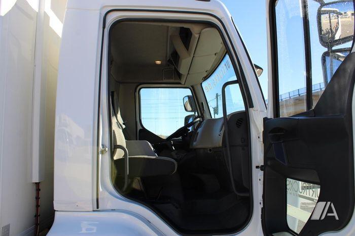 vrachtwagen Renault Midlum 180 DXI