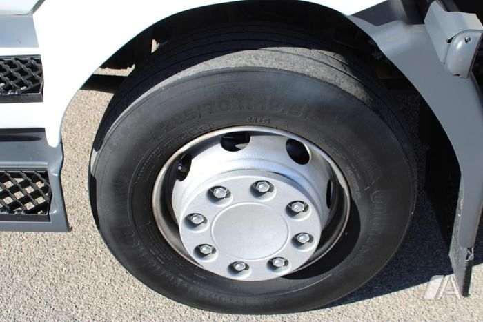 vrachtwagen Renault Midlum 180 DXI