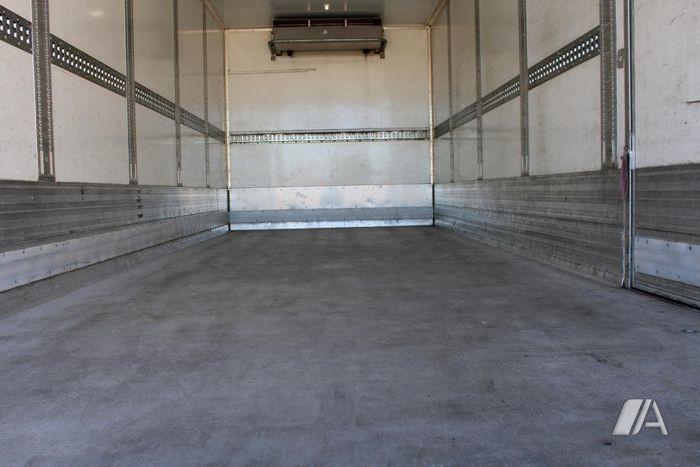 vrachtwagen Renault Midlum 180 DXI