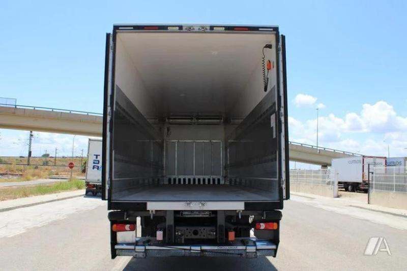 LKW Renault Gamme D WIDE