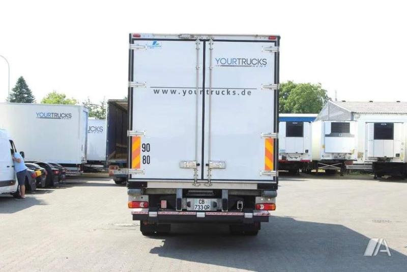 vrachtwagen Renault Midlum 220.12 Dxi