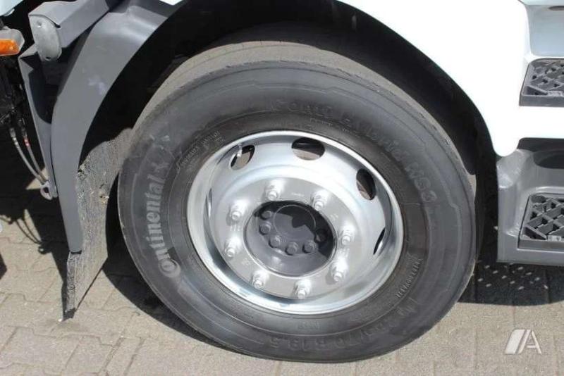 Camion Renault Midlum