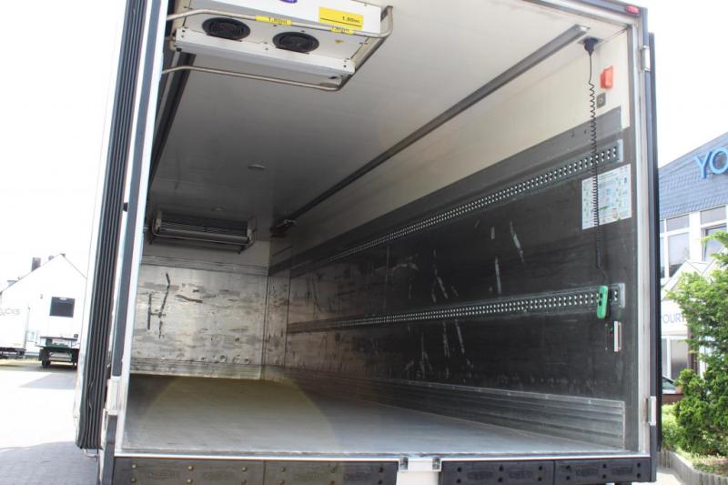 Camion Renault   D 320 Wide E6 CS 1150Mt. Bi-Temp. Tür+LBW Strom