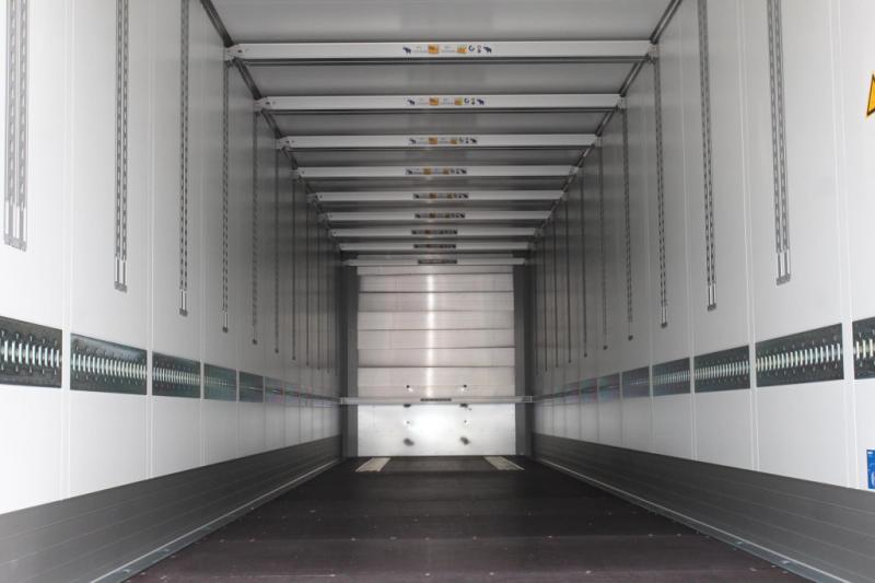 Semirremolque Schmitz Cargobull   Koffer Liftachse Pal.-Kasten Dop.St Miete RENT