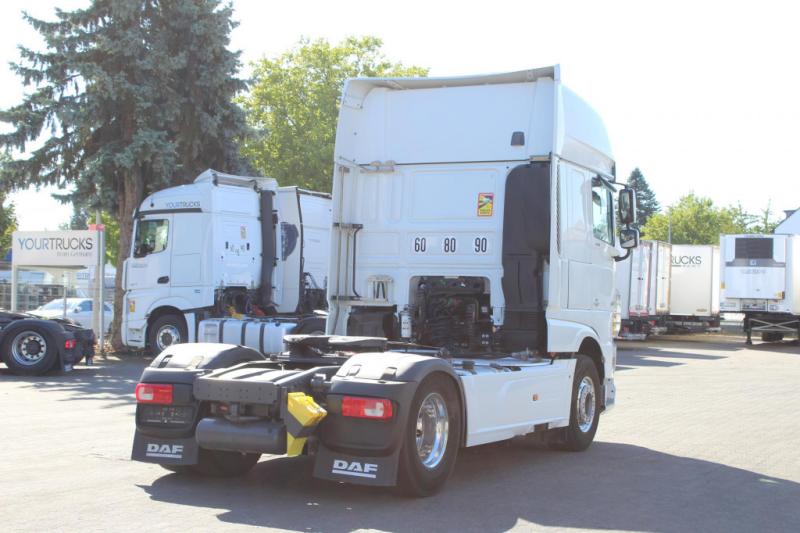 Cabeza tractora DAF   530 SSC  Retarder  Kühlbox  2 Tanks  Standklima