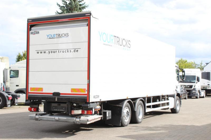 vrachtwagen Mercedes Antos