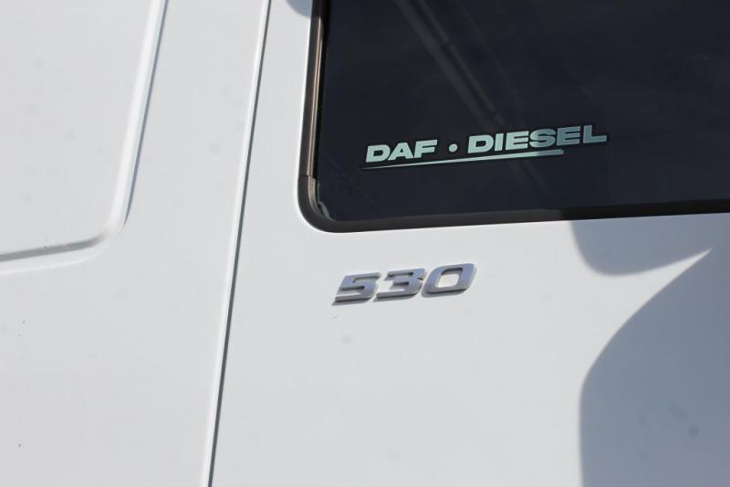 Sattelzugmaschine DAF   530 SSC  Retarder  Kühlbox  2 Tanks  Standklima