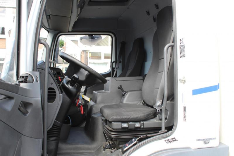 vrachtwagen Mercedes Atego