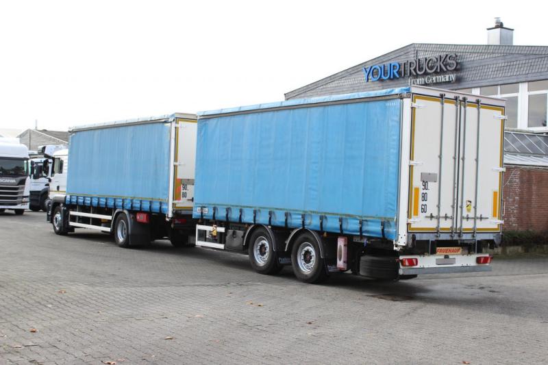 vrachtwagen met aanhanger MAN TGS