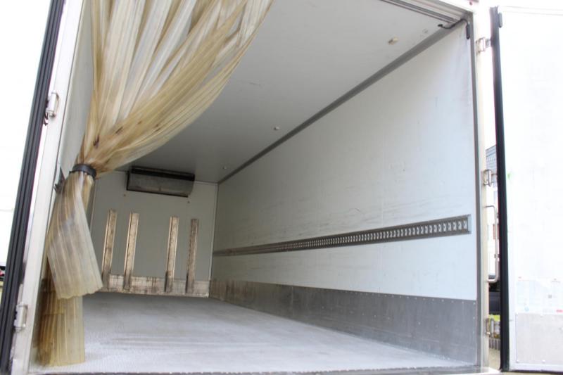 vrachtwagen Mercedes Atego