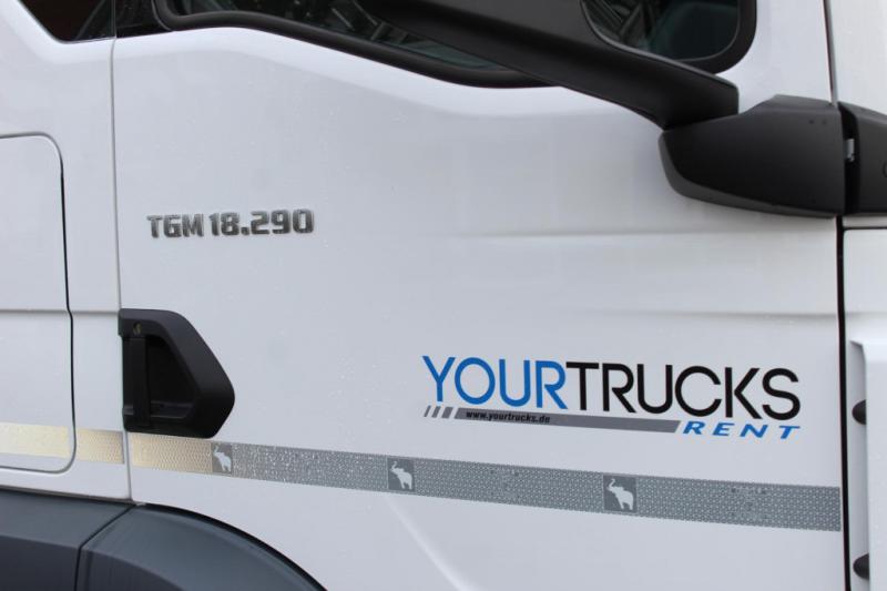 vrachtwagen MAN M 90