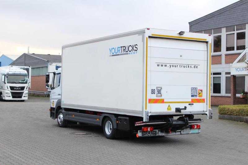 vrachtwagen Mercedes Atego 916