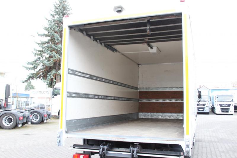 vrachtwagen Mercedes Atego 916