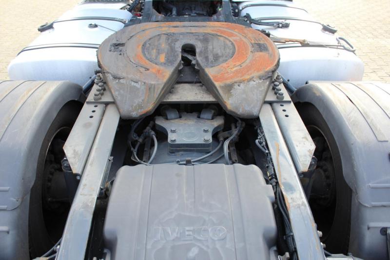 Trekker Iveco   S-Way 510 Retarder Alufelgen Navi 2 x Kühlbox