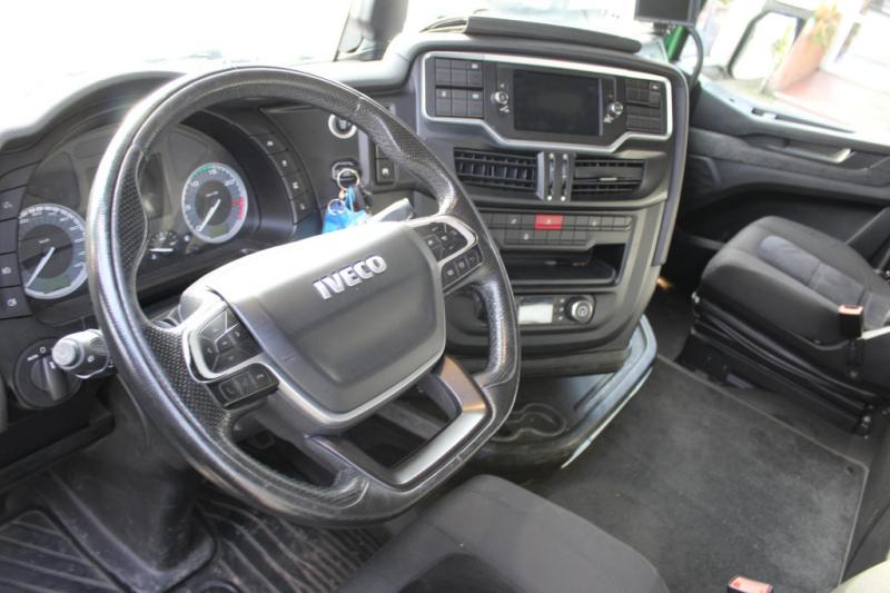 Trekker Iveco   S-Way 510 Retarder Alufelgen Navi 2 x Kühlbox