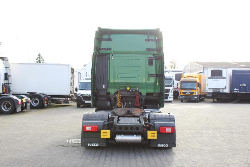 Trekker Iveco   S-Way 510 Retarder Alufelgen Navi 2 x Kühlbox