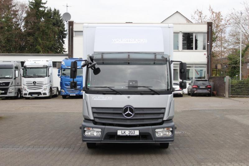 vrachtwagen Mercedes Atego 818