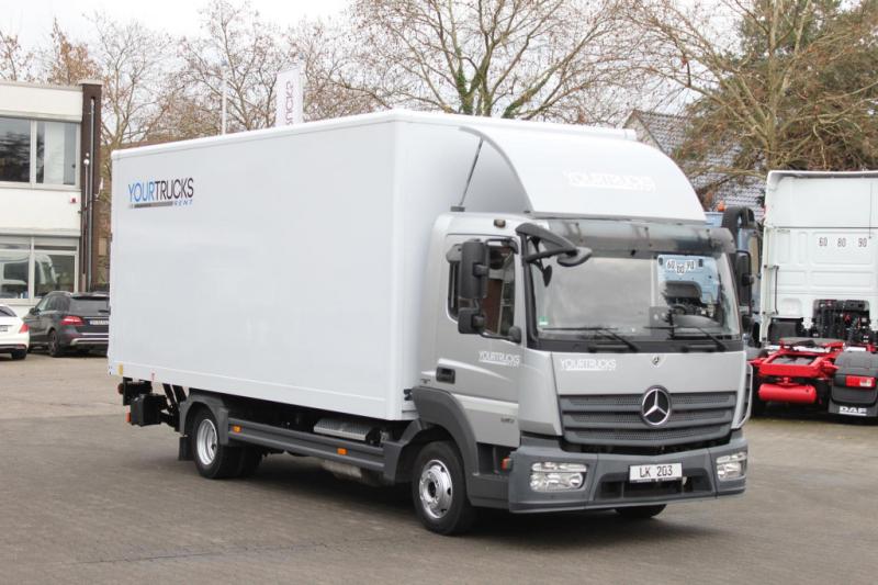 vrachtwagen Mercedes Atego 818