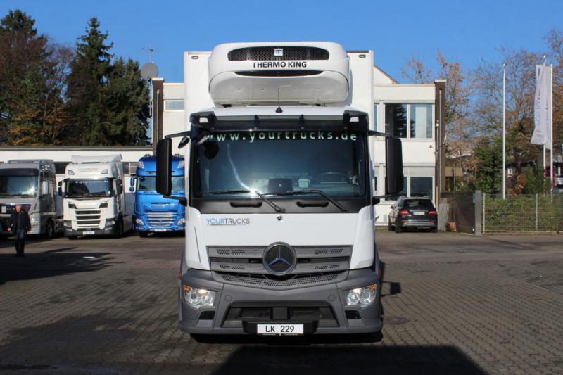 vrachtwagen Mercedes Actros