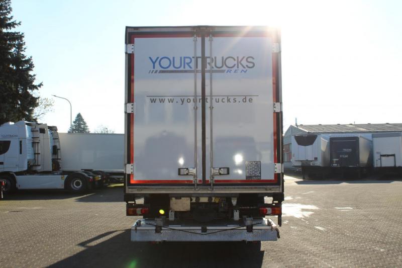 vrachtwagen Mercedes Actros