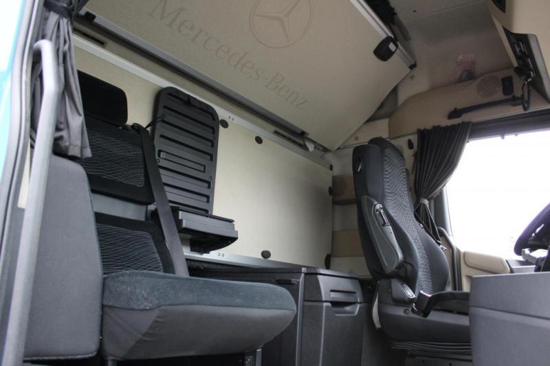 Bedrijfswagen Mercedes Actros