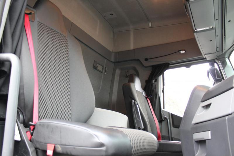 Trekker Renault   T460 Retarder   2 Tanks   Standklima   VIN : KD