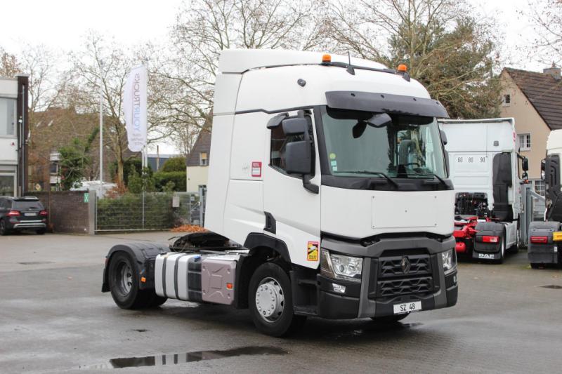 Trekker Renault   T460 Retarder   2 Tanks   Standklima   VIN : KD