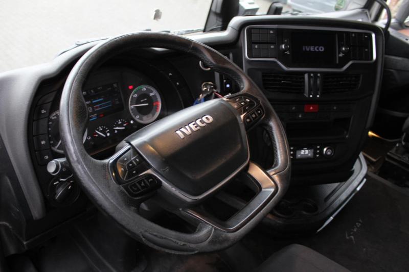 Tractor Iveco   S-Way 510 Retarder Standklima   Navi  Kühlbox
