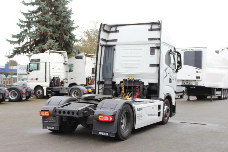 Tractor Iveco   S-Way 510 Retarder Standklima   Navi  Kühlbox