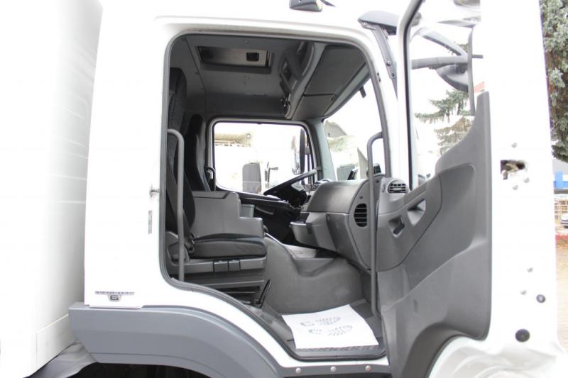 Camião Mercedes Atego