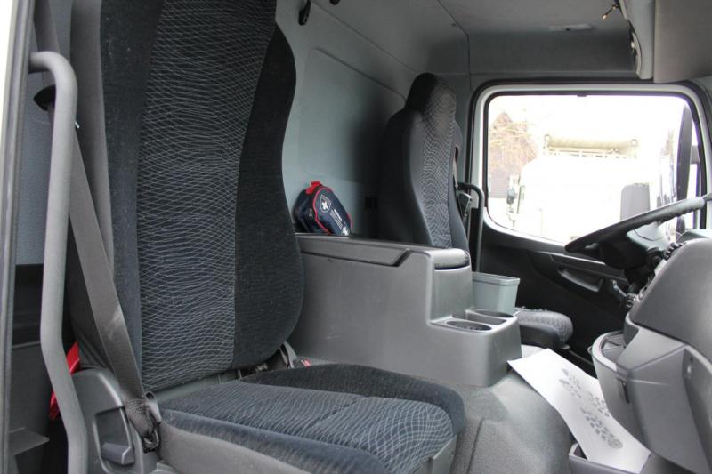 Camião Mercedes Atego