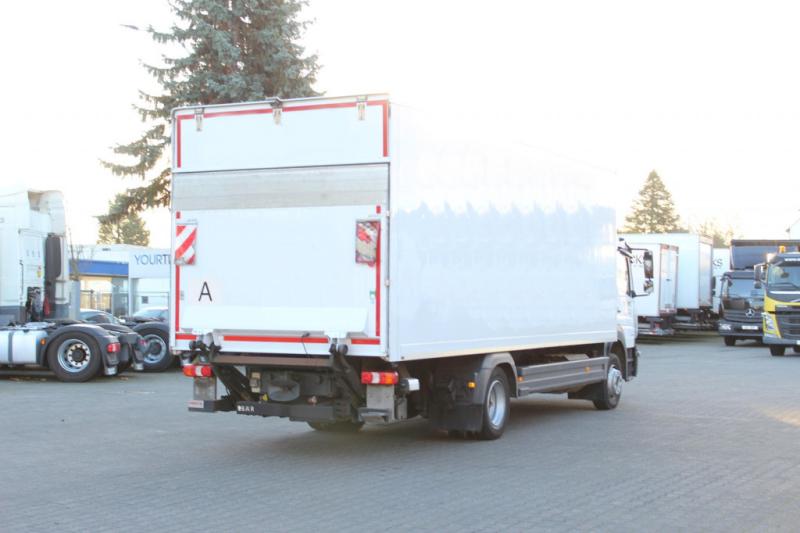 Camião Mercedes Atego